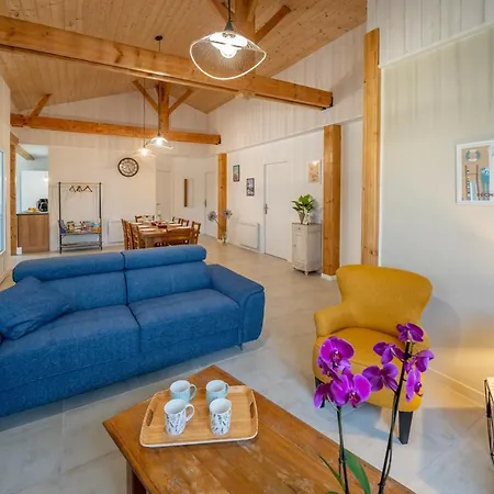 Holiday home Les De Sophie 85 Agapanthe
