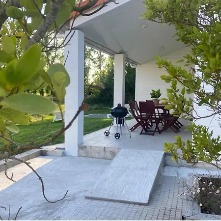 Holiday home Les De Sophie 85 Agapanthe